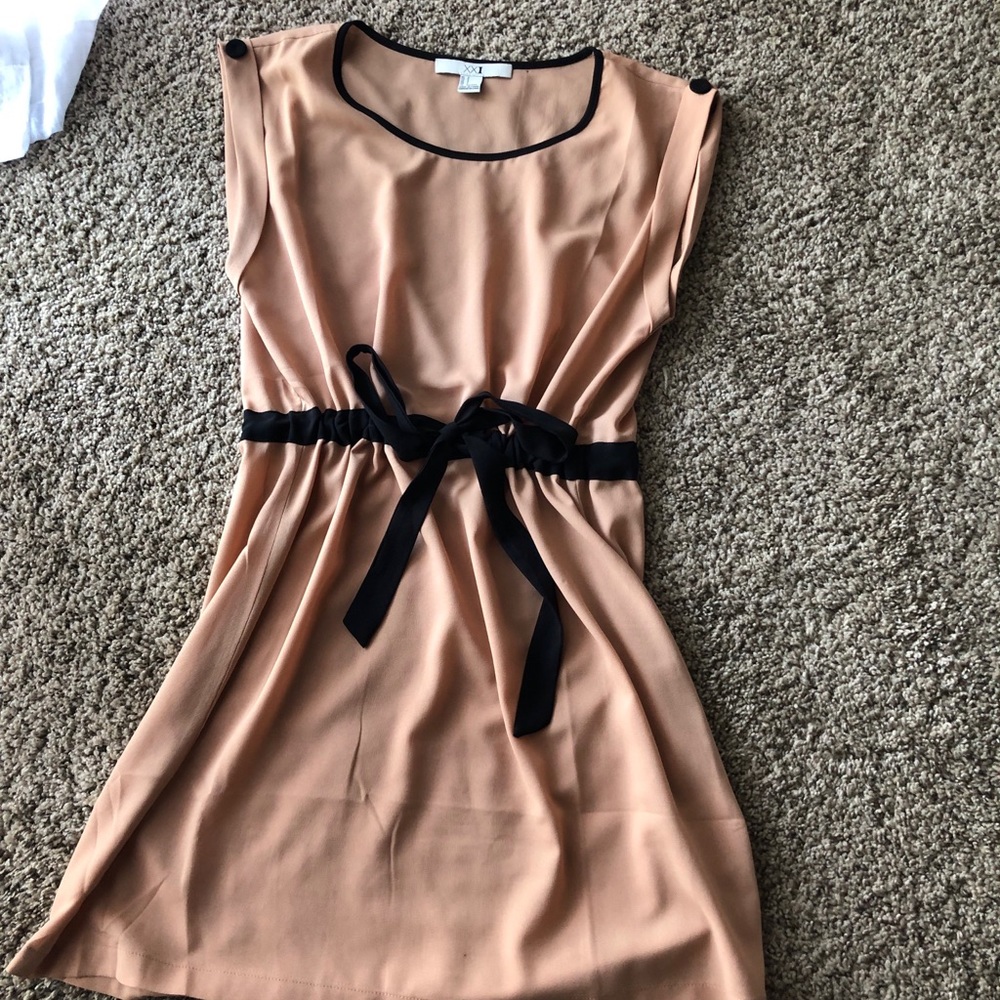 Adorable tan dress size S